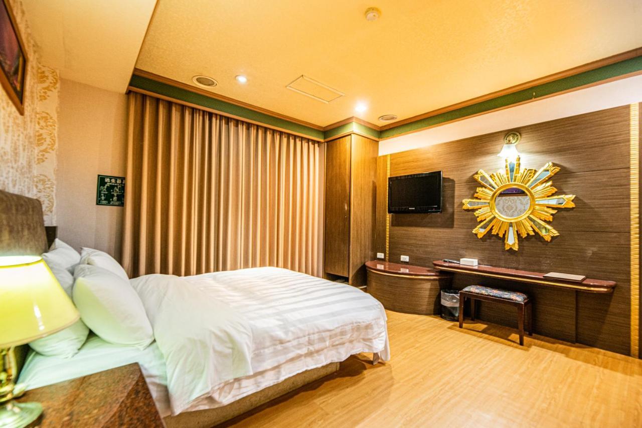 Wenpin Hotel - Pier 2 Kaohsiung Exterior foto