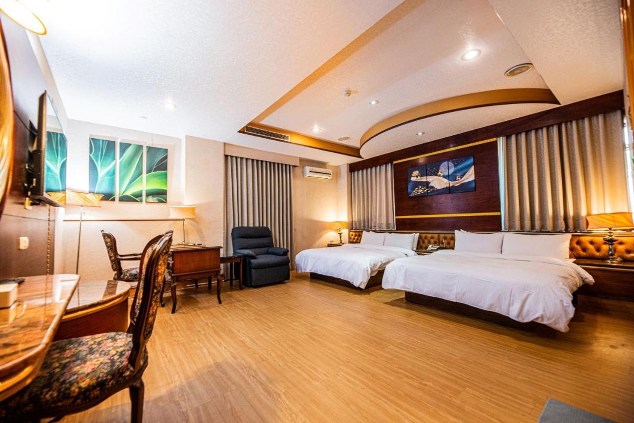 Wenpin Hotel - Pier 2 Kaohsiung Exterior foto