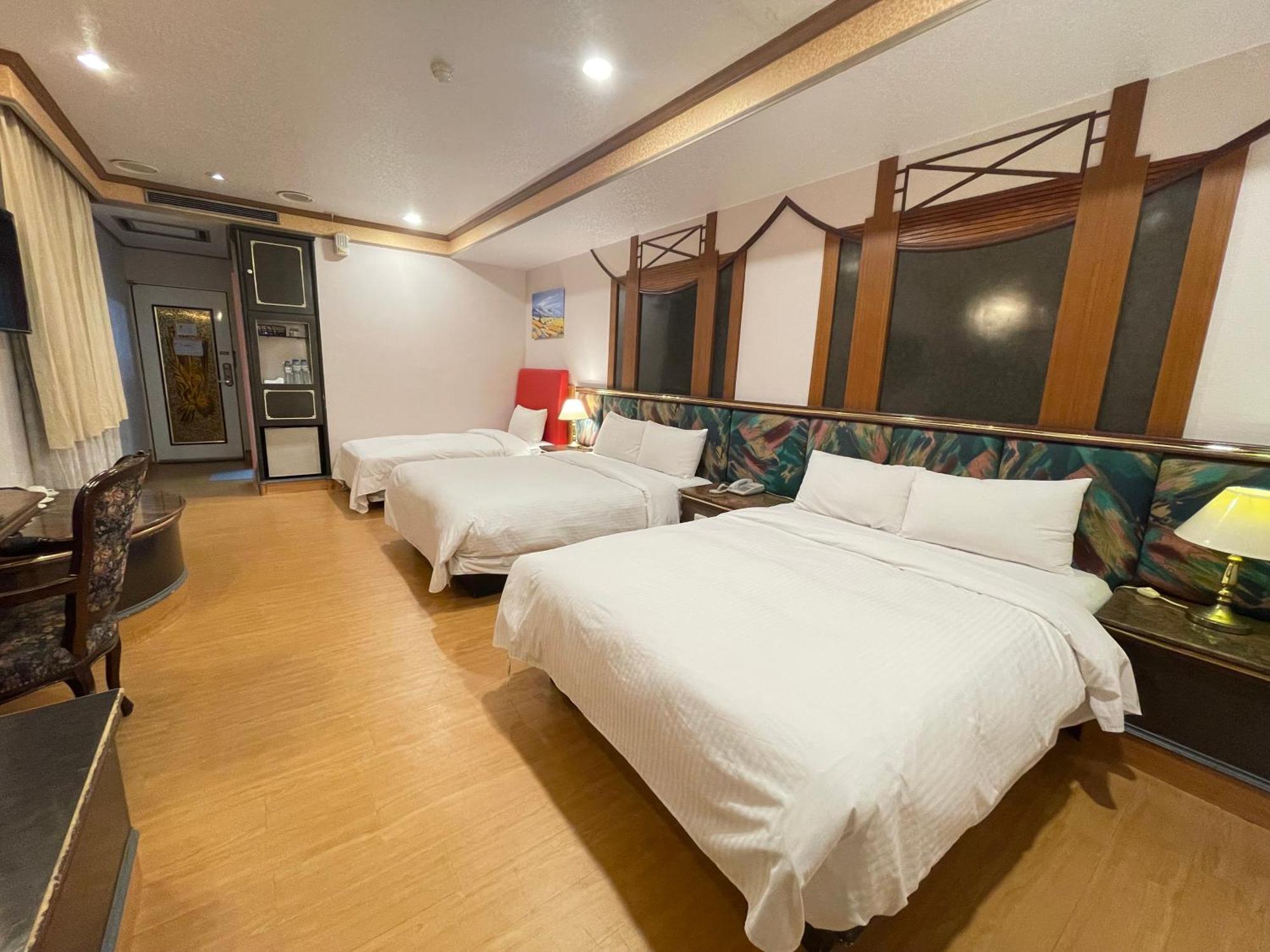 Wenpin Hotel - Pier 2 Kaohsiung Exterior foto